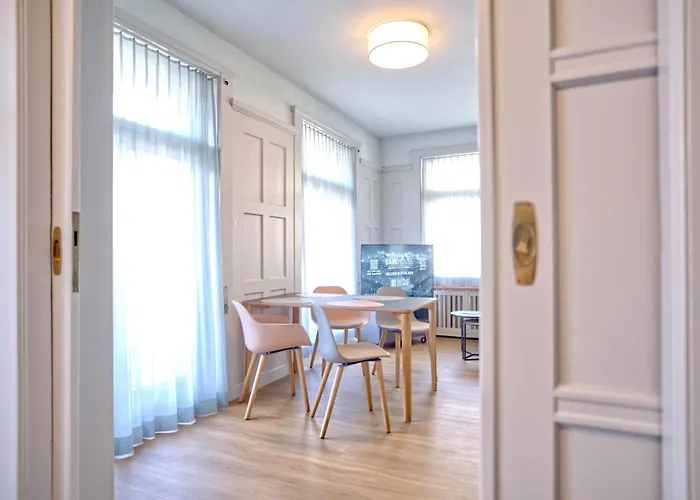 Bank House 303 - Griwa Rent Apartament